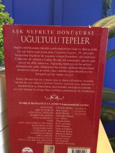 Uğultulu Tepeler