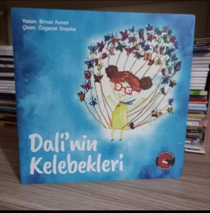 Dali'nin Kelebekleri
