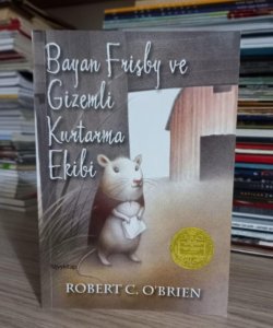 Bayan Frisby ve Gizemli Kurtarma Ekibi
