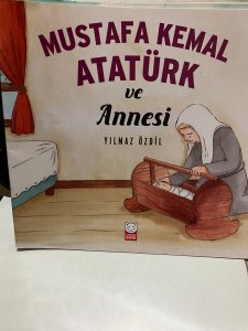 Mustafa Kemal Atatürk ve Annesi
