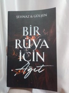 Bir Rüya için Ağıt
