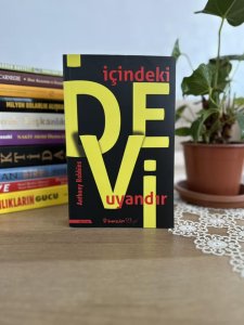 İçindeki Devi Uyandır